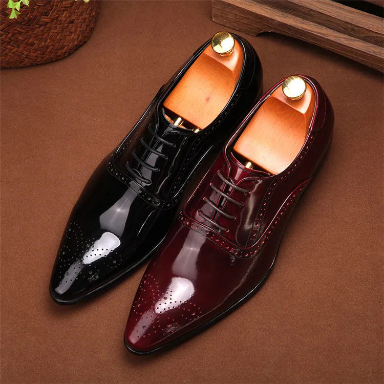 Patent Leather Lace up Pointed Toe Men Dress Wedding Oxfords Party Office Man Design Wine Red Black Carved Runway Oxfords Shoe
Patent Leather Lace up Pointed Toe Men Dress Wedding Oxfords Party Office Man Design Wine Red Black Carved Runway Oxfords Shoe
