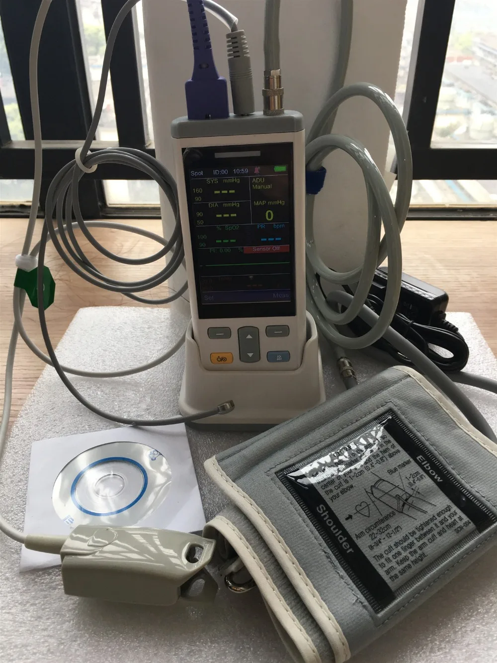 Portable 3.5inch Vital Sign Monitor Patient Monitor pulse oximeter for ,clinic ,hospital with Spo2,TEMP,NIBP 3 Parameters
Portable 3.5inch Vital Sign Monitor Patient Monitor pulse oximeter for ,clinic ,hospital with Spo2,TEMP,NIBP 3 Parameters