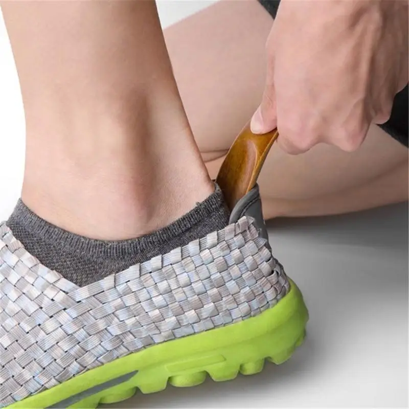 1PC Wooden Shoe Horn Professional Wood Shoehorn Shoe Lifter Tool Accessories To Help Wear Shoe Horns
1PC Wooden Shoe Horn Professional Wood Shoehorn Shoe Lifter Tool Accessories To Help Wear Shoe Horns
