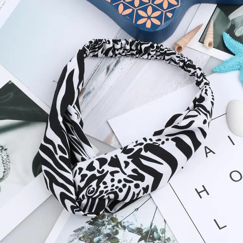 Bohemian Zebra Stripe Elastic Knot Hairband Ladies ethnic Geometric Leopard Pattern Knotted Hairband Hair Accessories Headwear
Bohemian Zebra Stripe Elastic Knot Hairband Ladies ethnic Geometric Leopard Pattern Knotted Hairband Hair Accessories Headwear