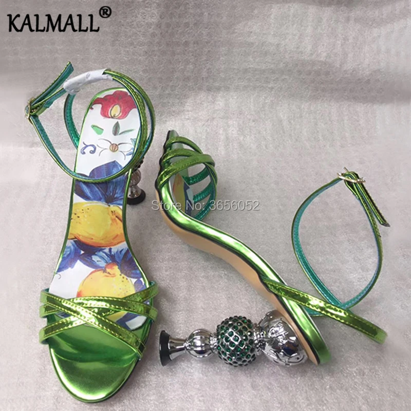 KALMALL Luxury Crystals Studded Strange Heels Woman Wedding Shoes Red Green Floral Print Ankle Strap Rhinestone Summer Sandals
KALMALL Luxury Crystals Studded Strange Heels Woman Wedding Shoes Red Green Floral Print Ankle Strap Rhinestone Summer Sandals