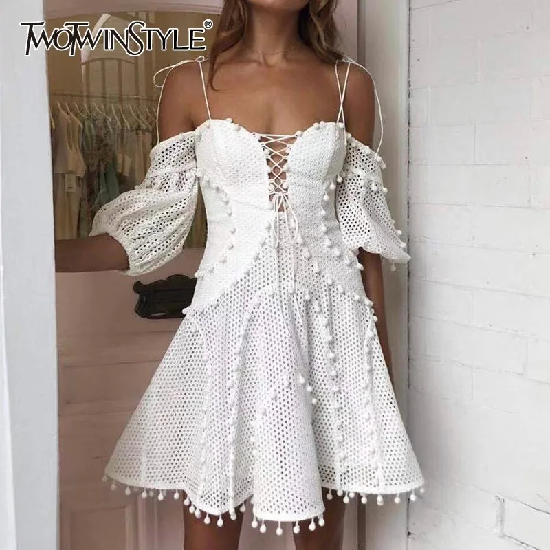 TWOTWINSTYLE Solid Sleeveless Mini Dress Women Strap Puff Sleeve High Waist Bandages Hollow Out Party Dresses Female Fashion
TWOTWINSTYLE Solid Sleeveless Mini Dress Women Strap Puff Sleeve High Waist Bandages Hollow Out Party Dresses Female Fashion