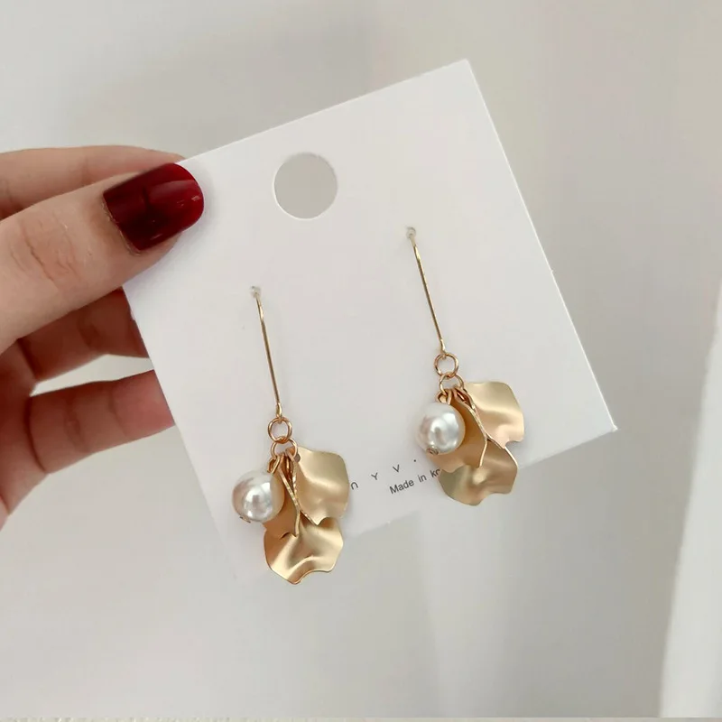 2019 Korea Earrings Pearl Vintage Gold Dangle Earrings For Women Geometric Drop Earring Big DIY Wedding Irregular Pearl Jewelry
2019 Korea Earrings Pearl Vintage Gold Dangle Earrings For Women Geometric Drop Earring Big DIY Wedding Irregular Pearl Jewelry