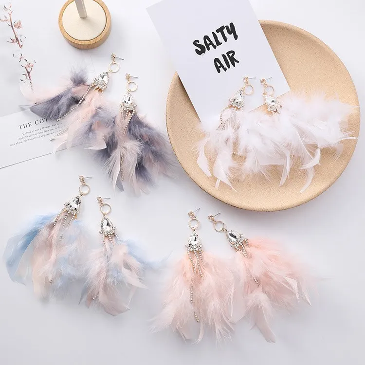 Colorful Feather Earrings For Women Trendy Shiny Crystal Beads Dangle Earrings Pendientes Mujer Elegant Fashion Jewelry
Colorful Feather Earrings For Women Trendy Shiny Crystal Beads Dangle Earrings Pendientes Mujer Elegant Fashion Jewelry