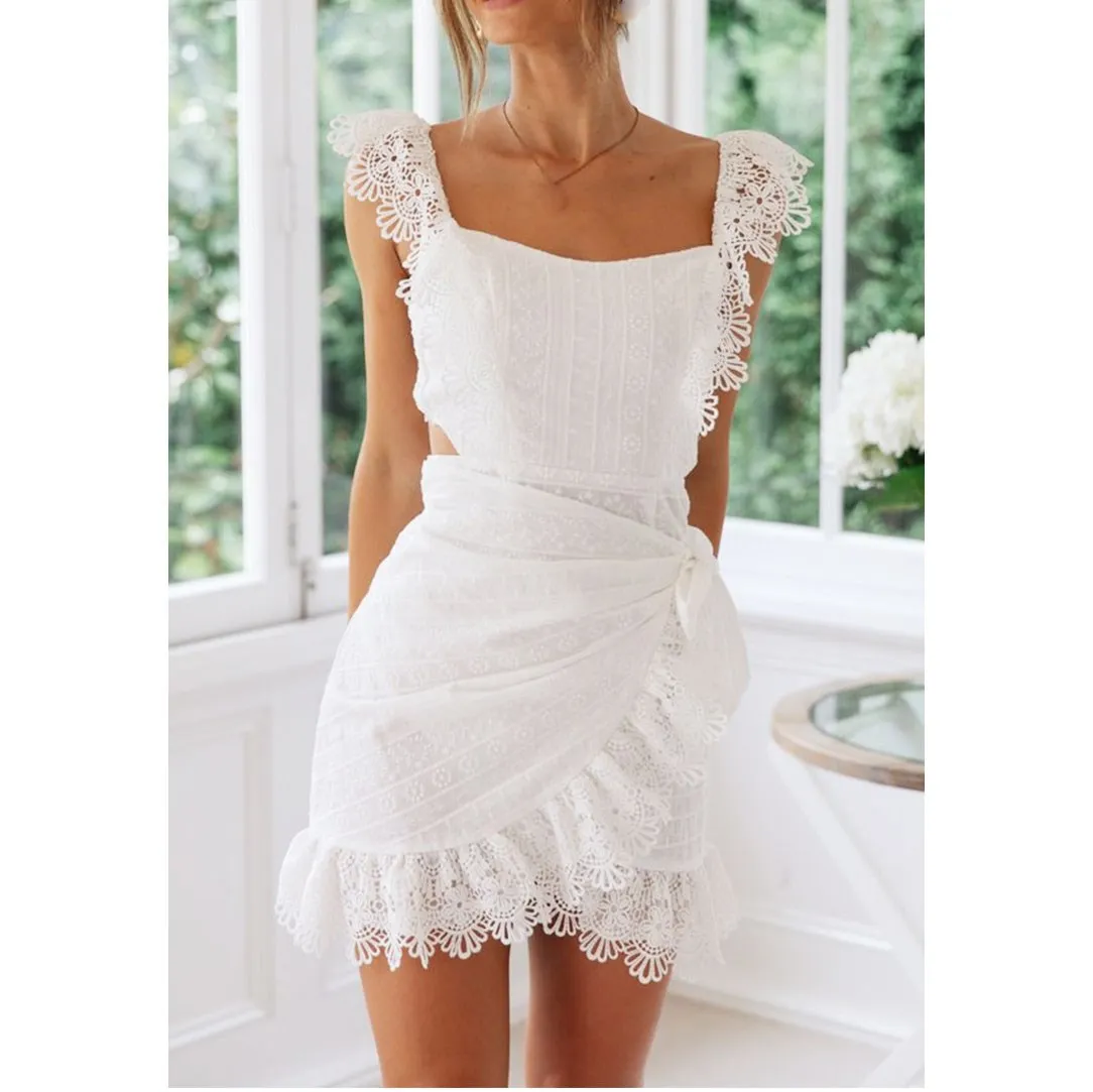 2019 Summer Women Backless Dress Elegant Bodycon White Lace Dress Embroidery Hollow Out Short Mini Dress
2019 Summer Women Backless Dress Elegant Bodycon White Lace Dress Embroidery Hollow Out Short Mini Dress