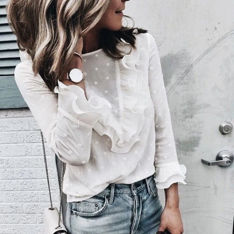 2018 Hot fashion Lace Blouse Vintage Elegant Polka dot print long flared sleeve top O Neck Ruffles loose Pullover Female Clothes
2018 Hot fashion Lace Blouse Vintage Elegant Polka dot print long flared sleeve top O Neck Ruffles loose Pullover Female Clothes