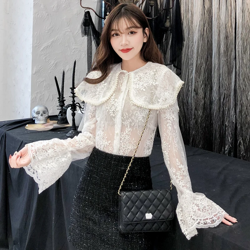 2019 Summer Women Long Flare Sleeve See Through Embroidery Flower Shirt Sweet Pearls Bead Wide-lapel Two Layers Lace Blouse Tops
2019 Summer Women Long Flare Sleeve See Through Embroidery Flower Shirt Sweet Pearls Bead Wide-lapel Two Layers Lace Blouse Tops