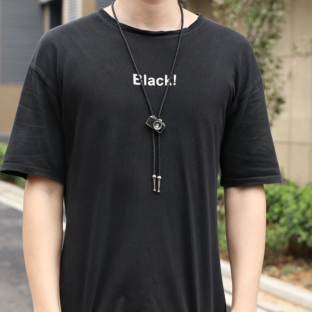 2019 fashion new necklace jewelry retro camera necklace cowhide rope men and women long sweater chain
2019 fashion new necklace jewelry retro camera necklace cowhide rope men and women long sweater chain