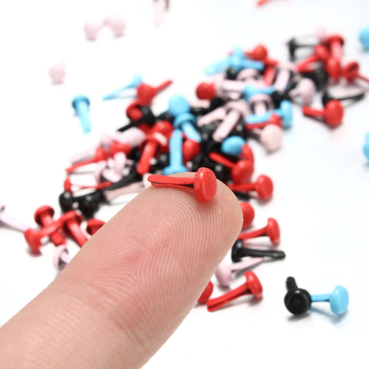 Random 100 PCS/set Woodware Mini Craft Brads 4.5mm Split Pins Paper Fasteners Mini Circular Brads Scrapbooking Decor Accessories
Random 100 PCS/set Woodware Mini Craft Brads 4.5mm Split Pins Paper Fasteners Mini Circular Brads Scrapbooking Decor Accessories
