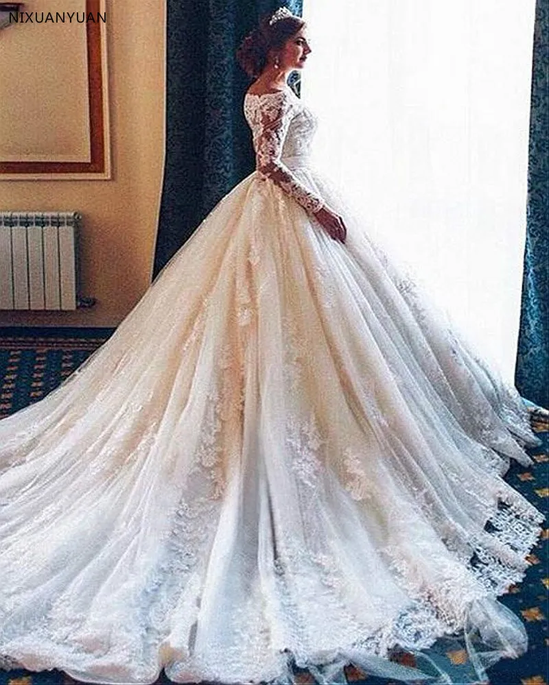 Vintage Arab Lace Long Sleeve Wedding Dress 2019 Luxury Cathedral Ball Gown Muslim Vestido De Noiva High Quality Bridal Gowns
Vintage Arab Lace Long Sleeve Wedding Dress 2019 Luxury Cathedral Ball Gown Muslim Vestido De Noiva High Quality Bridal Gowns