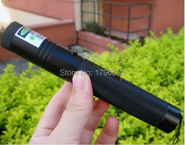 High Power 200w 200000m 532nm Green Laser Pointer sight Lazer Military Burning Match,Camping Signal Lamp Hunting Burn Cigarettes
High Power 200w 200000m 532nm Green Laser Pointer sight Lazer Military Burning Match,Camping Signal Lamp Hunting Burn Cigarettes