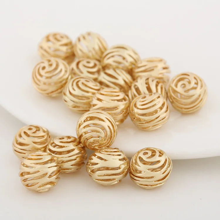 6PCS 10MM 24K Champagne Gold Color Plated Brass Hollow Rose Flower Spacer Beads Bracelet Beads High Quality Jewelry Accessories
6PCS 10MM 24K Champagne Gold Color Plated Brass Hollow Rose Flower Spacer Beads Bracelet Beads High Quality Jewelry Accessories