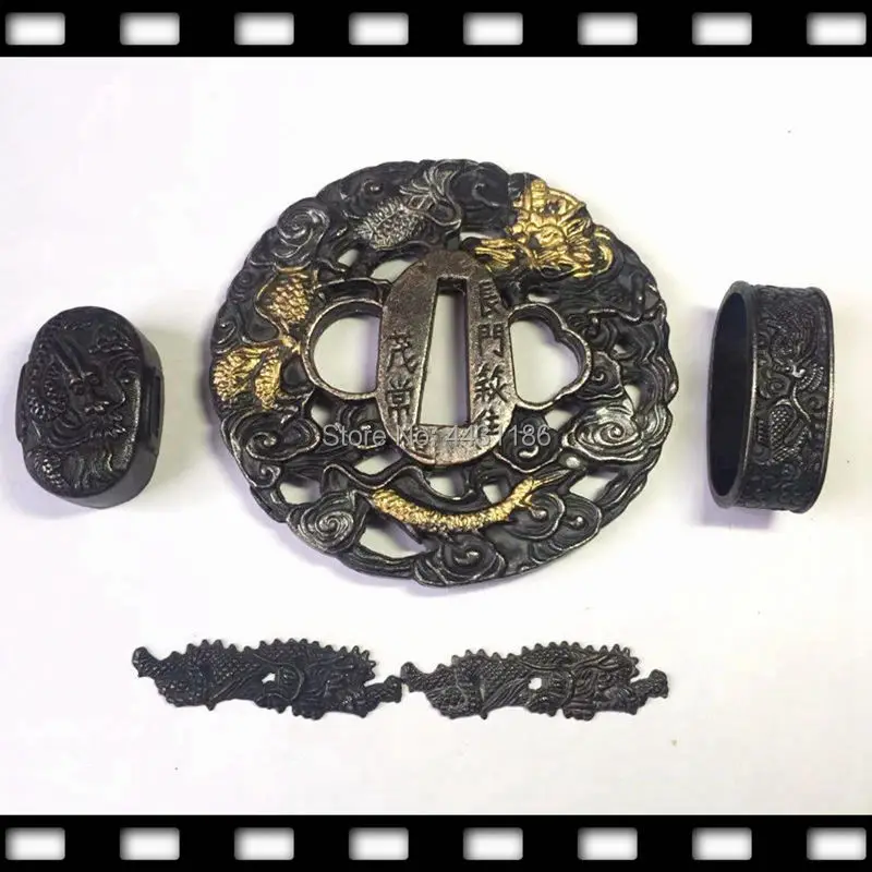 A Set Dragon Theme Alloy Fitting Japanese katana WAKIZASHI Sword Accessories DIY TSUBA+FUCHI+KASHIRA+MENUKI
A Set Dragon Theme Alloy Fitting Japanese katana WAKIZASHI Sword Accessories DIY TSUBA+FUCHI+KASHIRA+MENUKI