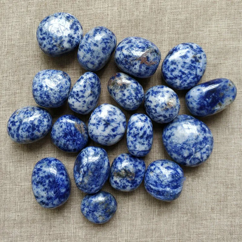 Natural large pieces of sodalite gravel original stone small play blue stone ore ornaments hand piece crystal ore specimen
Natural large pieces of sodalite gravel original stone small play blue stone ore ornaments hand piece crystal ore specimen