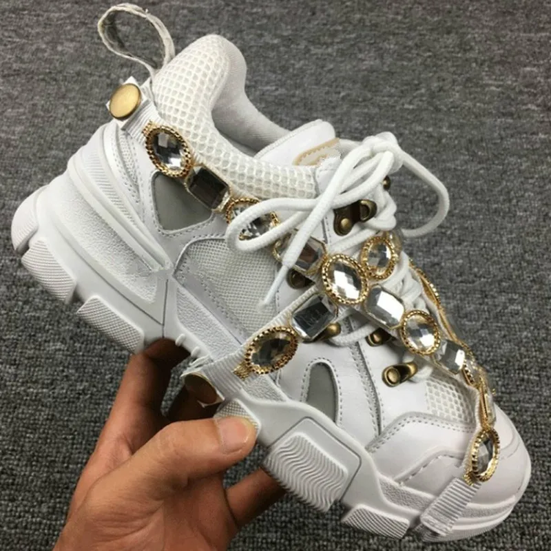 Fashion Lace Up Cross Crystal Chain Decor Women Clunky Sneakers Leather Mix Color Casual Shoes Patchwork Thick Sole Shoes
Fashion Lace Up Cross Crystal Chain Decor Women Clunky Sneakers Leather Mix Color Casual Shoes Patchwork Thick Sole Shoes