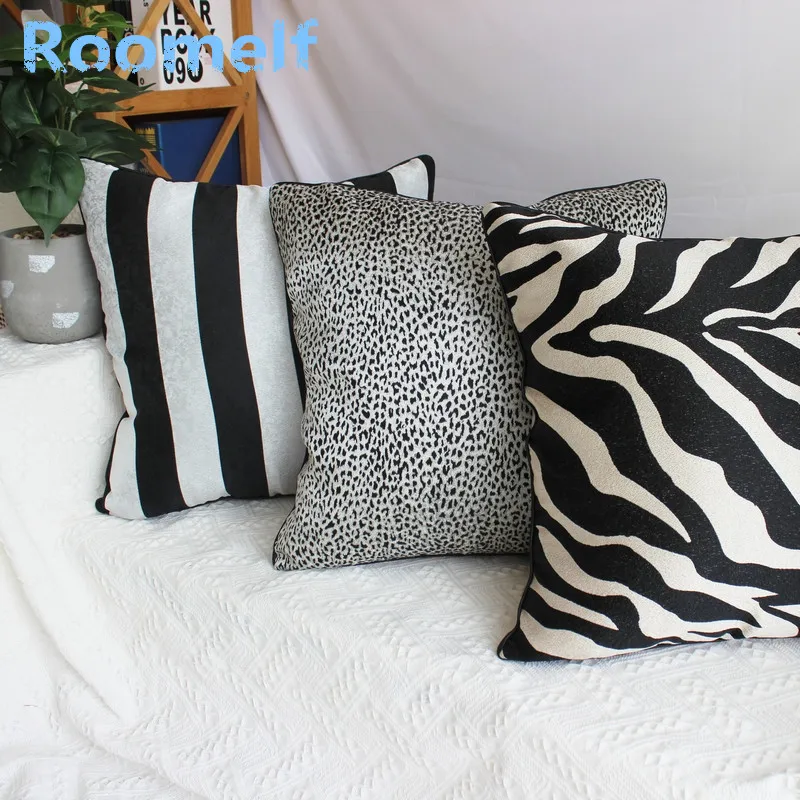 Jacquard Leopard zebra stripe square Pillow cases cushion covers 45 cm black gray Modern Fashion Home Decoration
Jacquard Leopard zebra stripe square Pillow cases cushion covers 45 cm black gray Modern Fashion Home Decoration