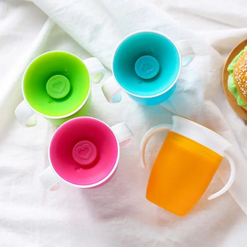 360 Degrees Rotated With Double Handle Flip lid Trainning Feeding Safe Leakproof Cup Infant Baby Water Bottle BPA Free Copo Taza
360 Degrees Rotated With Double Handle Flip lid Trainning Feeding Safe Leakproof Cup Infant Baby Water Bottle BPA Free Copo Taza