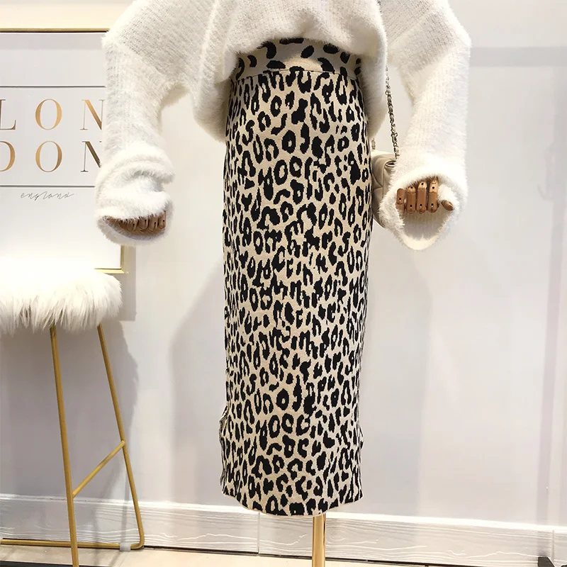 Winter Women Fashion Knitted Leopard Elastic Slim Mid-calf Pencil Skirt Female Sexy Empire Long Skirt Ladies Middle Skirts
Winter Women Fashion Knitted Leopard Elastic Slim Mid-calf Pencil Skirt Female Sexy Empire Long Skirt Ladies Middle Skirts