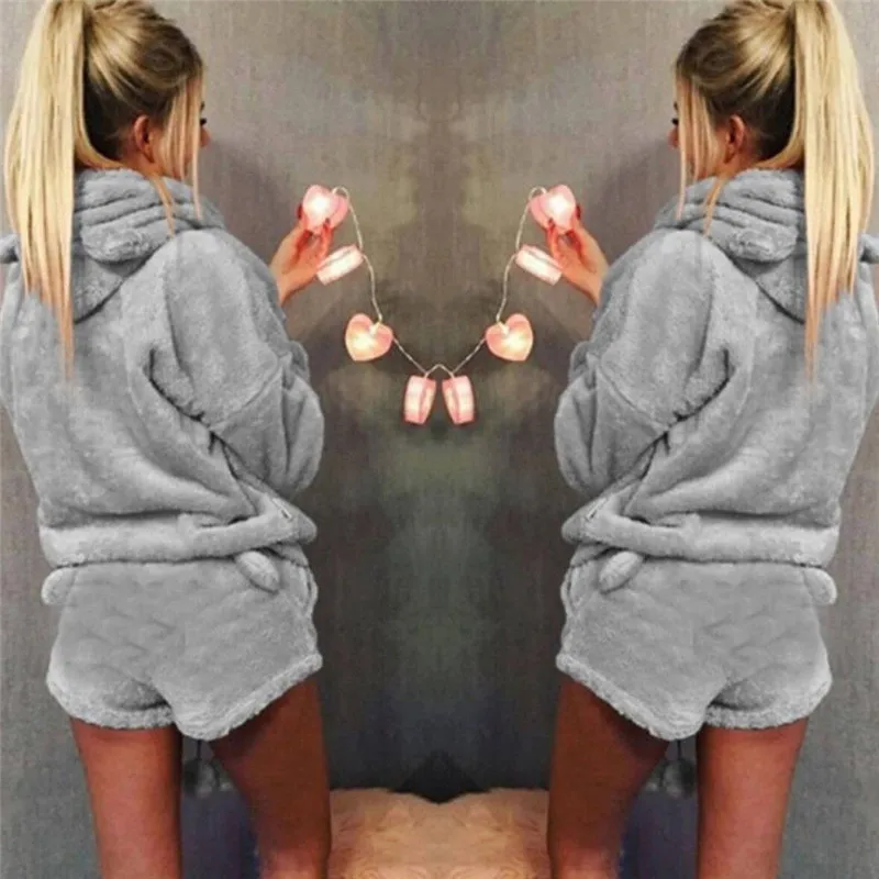 Women Warm Winter Sleepwear Long Sleeve Nightwear Fur Ladies Pure Color Pajamas Outfit Hooded Tops+Shorts New Year's Suits Hot
Women Warm Winter Sleepwear Long Sleeve Nightwear Fur Ladies Pure Color Pajamas Outfit Hooded Tops+Shorts New Year's Suits Hot