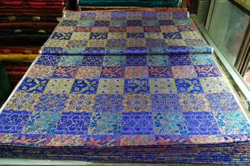 chinese traditional silk brocade fabric Sapphire blue back with big boxes&flowers leaf pattern
chinese traditional silk brocade fabric Sapphire blue back with big boxes&flowers leaf pattern