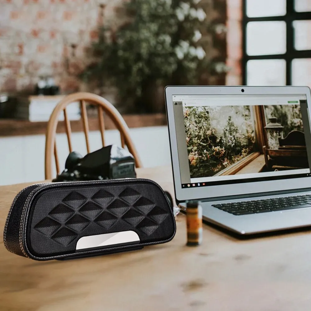 KISSCASE Smart Touch Outdoor Portable Bluetooth Audio Subwoofer Speaker Music Audio USB Stereo Loudspeaker Travel Sound Speakers
KISSCASE Smart Touch Outdoor Portable Bluetooth Audio Subwoofer Speaker Music Audio USB Stereo Loudspeaker Travel Sound Speakers