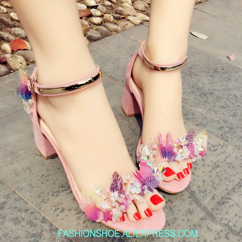 Shoes Summber Diamond Butterfly Sandals handmade High HeelCrystal Sandals Beauty Holiday metal buckle strap pink color shoes
Shoes Summber Diamond Butterfly Sandals handmade High HeelCrystal Sandals Beauty Holiday metal buckle strap pink color shoes