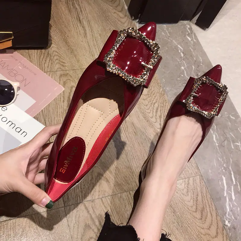 Women Flats Crystal Buckle Shoes Woman Loafers Pointed Toe Slip On Ballet Flats Fashion Flat Casual Shoes Lady
Women Flats Crystal Buckle Shoes Woman Loafers Pointed Toe Slip On Ballet Flats Fashion Flat Casual Shoes Lady
