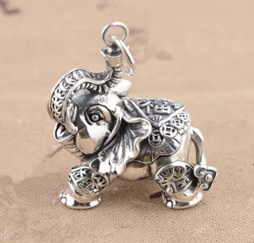 Изысканный тибетский серебряный слон с резьбой Маленькая подвеска | Дом и сад