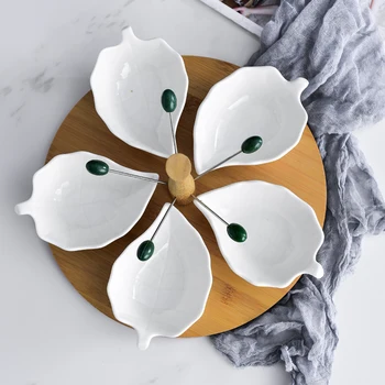 Nordic Style Ceramic Fruit Platter Dried Fruit Plate Living Room Fruit Bowl Creative Home Candy Snack Tray
Nordic Style Ceramic Fruit Platter Dried Fruit Plate Living Room Fruit Bowl Creative Home Candy Snack Tray