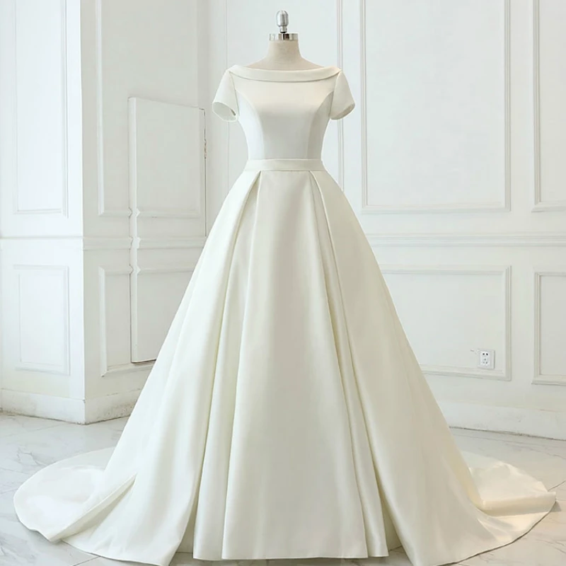 Vintage Satin Scoop Neck Lace Up Vestido De Novia Backless A-line Long Wedding Dresses Court Train Robe De Marriage Bridal Gowns
Vintage Satin Scoop Neck Lace Up Vestido De Novia Backless A-line Long Wedding Dresses Court Train Robe De Marriage Bridal Gowns