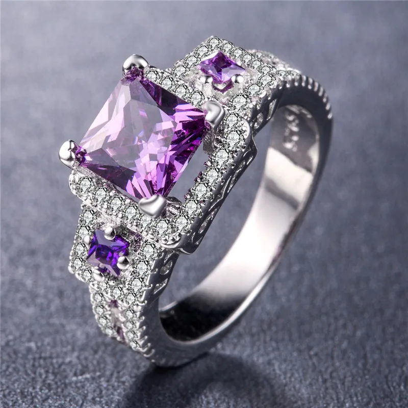Huitan Luxury Wedding Anniversary Ring with Princess Cut Purple Cubic Zirconia Fashion Jewelry Cocktail Party Rings for Women
Huitan Luxury Wedding Anniversary Ring with Princess Cut Purple Cubic Zirconia Fashion Jewelry Cocktail Party Rings for Women