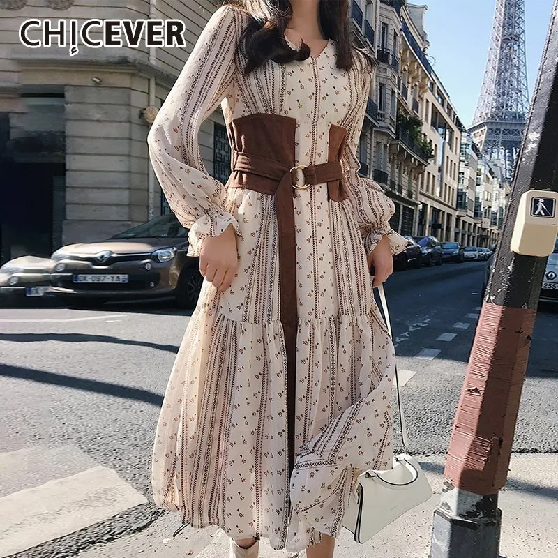 CHICEVER Summer Chiffon Female V Neck Puff Long Sleeve Bandage Print Flower Midi Dress Women A-line Dresses Vintage Fashion Tide
CHICEVER Summer Chiffon Female V Neck Puff Long Sleeve Bandage Print Flower Midi Dress Women A-line Dresses Vintage Fashion Tide
