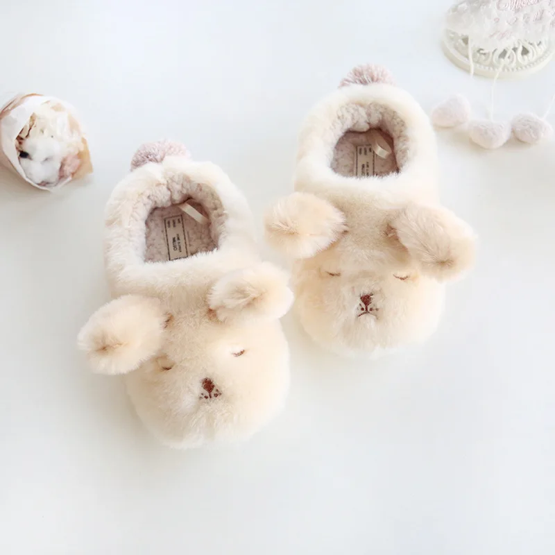 Dropshipping Winter Lovers Style Lovely Animal Plush Slippers for Home Men&Woman Shoes Dog Shape Soft Warm Fluffy Slipper Fit
Dropshipping Winter Lovers Style Lovely Animal Plush Slippers for Home Men&Woman Shoes Dog Shape Soft Warm Fluffy Slipper Fit