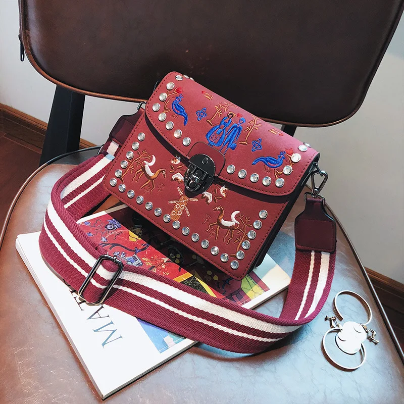 Female Crossbody Bags For Women 2019 High Quality PU Leather Famous Brand Luxury Handbag Designer Sac A Main Ladies Shoulder Bag
Female Crossbody Bags For Women 2019 High Quality PU Leather Famous Brand Luxury Handbag Designer Sac A Main Ladies Shoulder Bag