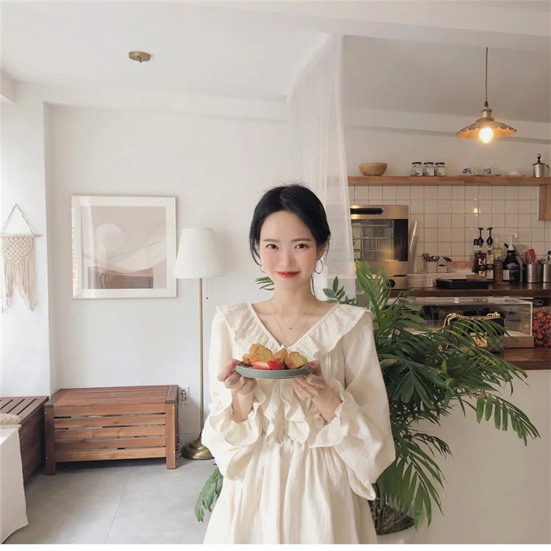 Loose shirt Spring femme Casual Ruffles v neck Solid Tops Women Long sleeve Girls Blouse Plus Size Summer Women Blouses femme
Loose shirt Spring femme Casual Ruffles v neck Solid Tops Women Long sleeve Girls Blouse Plus Size Summer Women Blouses femme