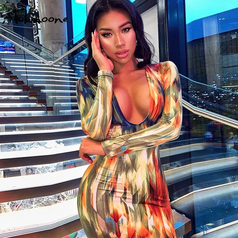 Tobinoone Vintage women dress V neck print cotton long summer dress plus size Sexy club casual lady female vestido festa 2019
Tobinoone Vintage women dress V neck print cotton long summer dress plus size Sexy club casual lady female vestido festa 2019