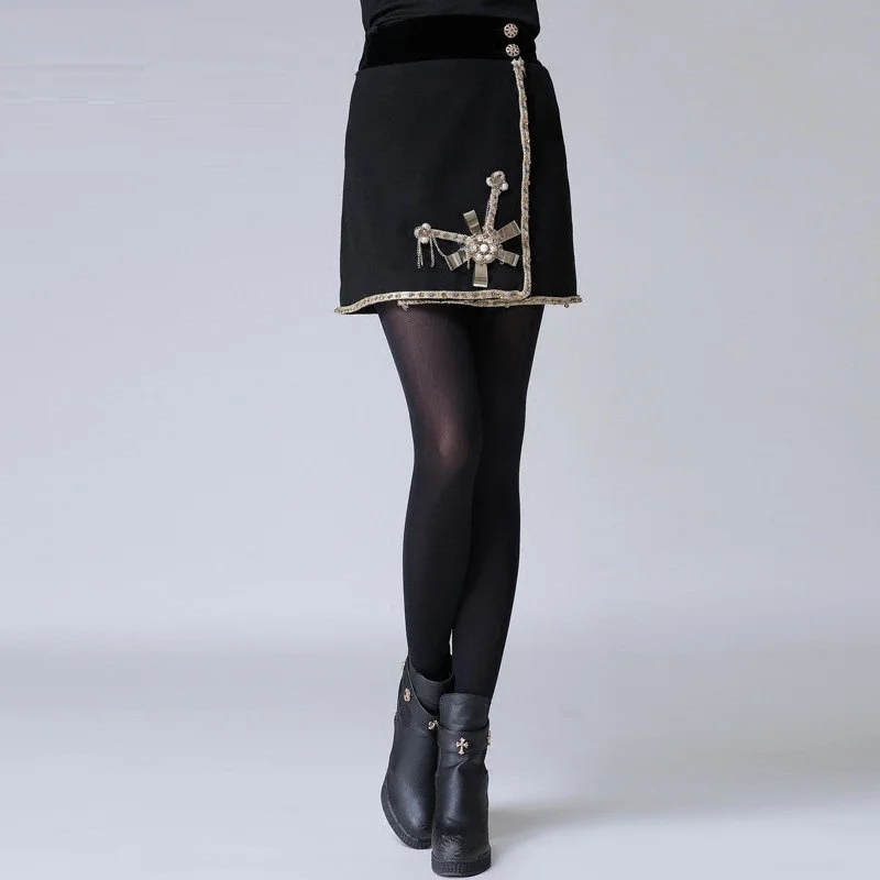 2019 Summer Black Vintage Pearls Appliquans Women Woolen Mini Skrit Designer Buttons High Waist Ladies A Line Skirt Clothing
2019 Summer Black Vintage Pearls Appliquans Women Woolen Mini Skrit Designer Buttons High Waist Ladies A Line Skirt Clothing