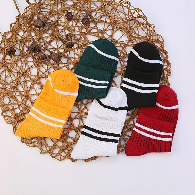 Quality Unisex Stripe Women Sock Breathable Cotton Skateboard Sock Hot Sale Female Comfortable Socks
Quality Unisex Stripe Women Sock Breathable Cotton Skateboard Sock Hot Sale Female Comfortable Socks