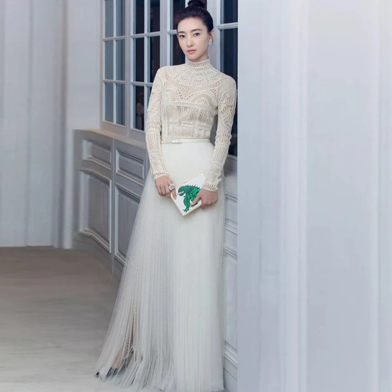 Runway Designer White Boho Women Long Dress 2019 Spring Summer Lace Mesh Patchwork Maxi Pleated Dresses Vestido
Runway Designer White Boho Women Long Dress 2019 Spring Summer Lace Mesh Patchwork Maxi Pleated Dresses Vestido