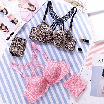 Fashion Brand Leopard Bra Sets Sexy Women Underwear Set Push Up Lace Backless Bra and Panty Set Seamless Lingerie Set
Fashion Brand Leopard Bra Sets Sexy Women Underwear Set Push Up Lace Backless Bra and Panty Set Seamless Lingerie Set