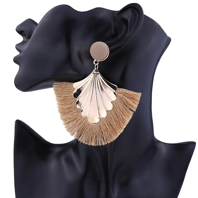 Fashion New Bohemia Fan Shaped Tassel Drop Earrings Jewelry Exquisite Fringed Vintage Dangle Earrings
Fashion New Bohemia Fan Shaped Tassel Drop Earrings Jewelry Exquisite Fringed Vintage Dangle Earrings