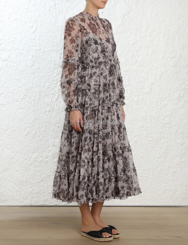High-end Silk Juno Tiered Long Dress - Aged Batik Print Midi Dress Features High Neck & Tiered Hem With Ruffle Panel & With Slip
High-end Silk Juno Tiered Long Dress - Aged Batik Print Midi Dress Features High Neck & Tiered Hem With Ruffle Panel & With Slip
