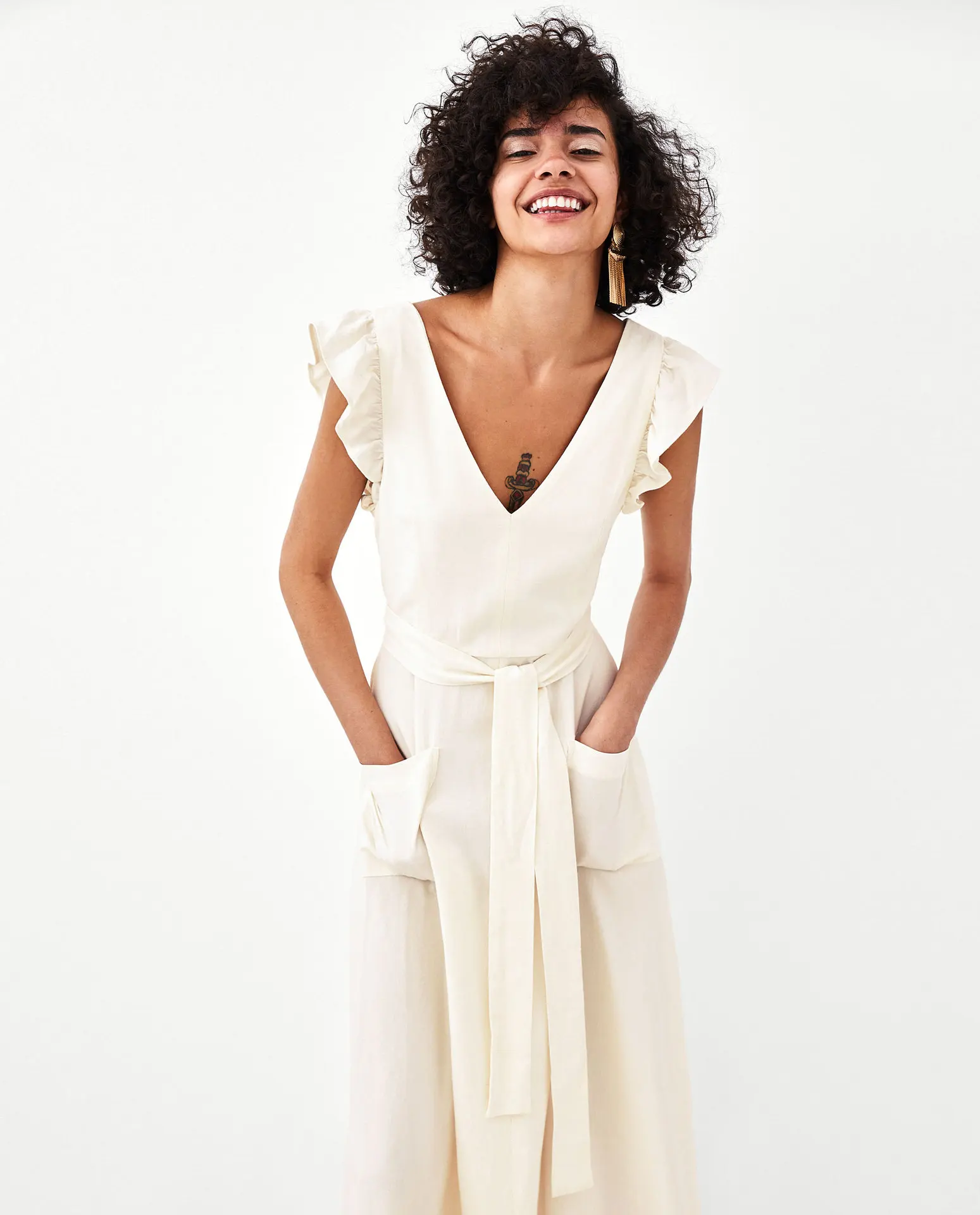 elegant ruffless white linen dress women sleeveless backless bow midi dress Summer pocket Casual dress 2019 korean beach vestido
elegant ruffless white linen dress women sleeveless backless bow midi dress Summer pocket Casual dress 2019 korean beach vestido