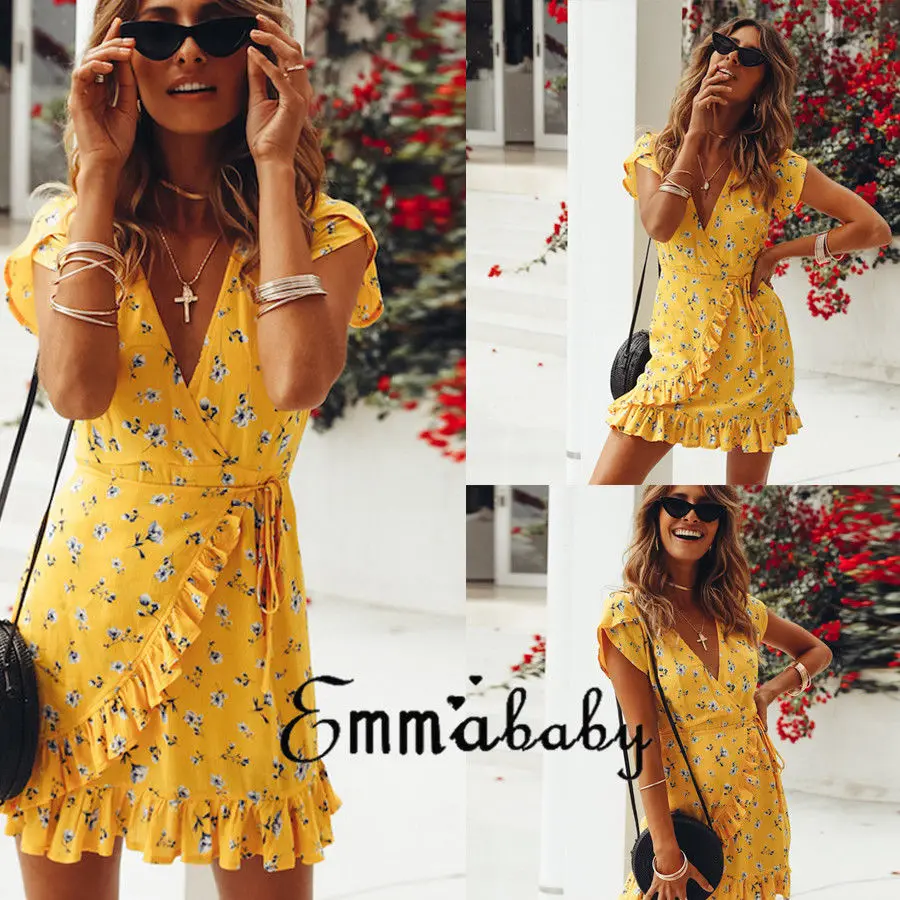 Trendy Women dress V-neck short sleeve Flower print Sexy Summer Bandage Bodycon Party Casual Polyester Mini Dresses one pieces
Trendy Women dress V-neck short sleeve Flower print Sexy Summer Bandage Bodycon Party Casual Polyester Mini Dresses one pieces