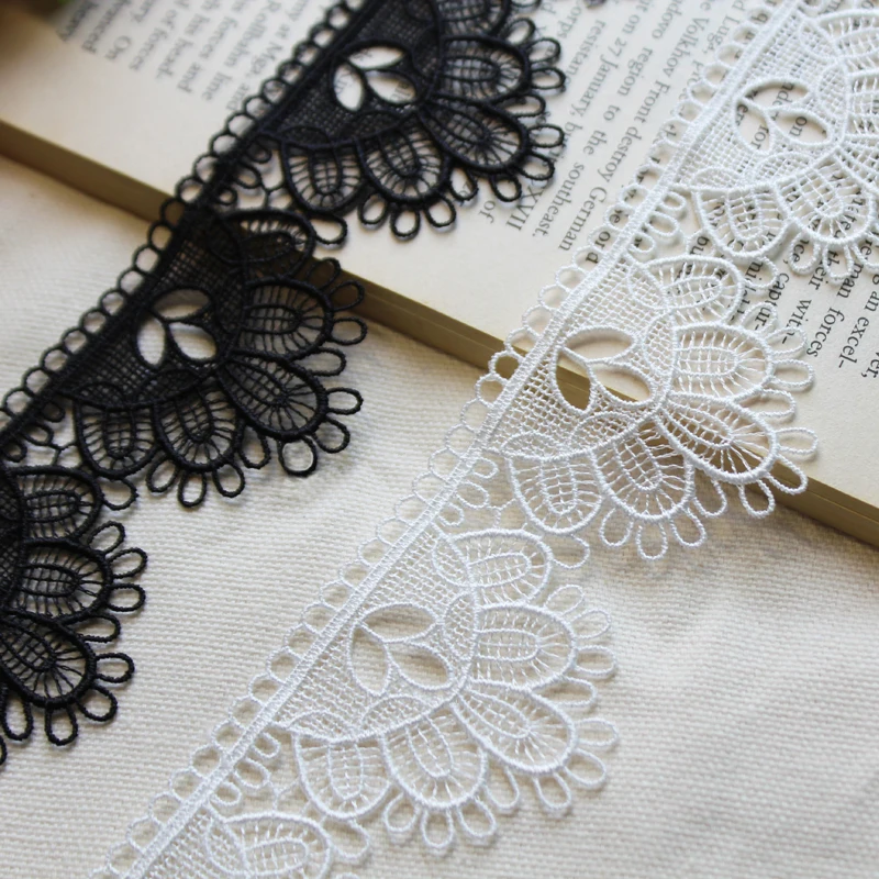 6yards Width 5cm Black white Water soluble polyester lace trim fabric ribbons DIY dress clothing skirt edge curtain accessories
6yards Width 5cm Black white Water soluble polyester lace trim fabric ribbons DIY dress clothing skirt edge curtain accessories