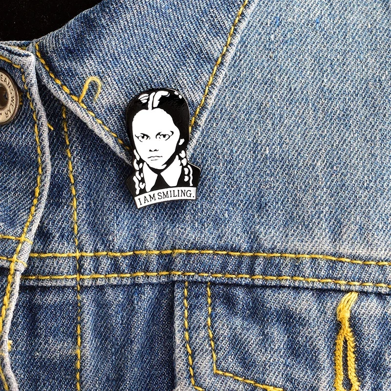 Adams family I Am Smiling Wednesday Addamspins Brooches Hard Enamel Lapel Pins Badge Girl jewelry Accessories Gifts
Adams family I Am Smiling Wednesday Addamspins Brooches Hard Enamel Lapel Pins Badge Girl jewelry Accessories Gifts