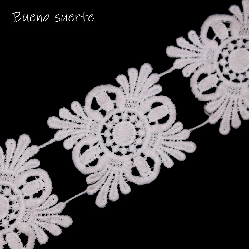 1yard Square Iris Flower Belt Microfiber DIY Embroidered Lace Rim Ribbon Handmade Sewing Supplies Craft for Costume Decoration
1yard Square Iris Flower Belt Microfiber DIY Embroidered Lace Rim Ribbon Handmade Sewing Supplies Craft for Costume Decoration