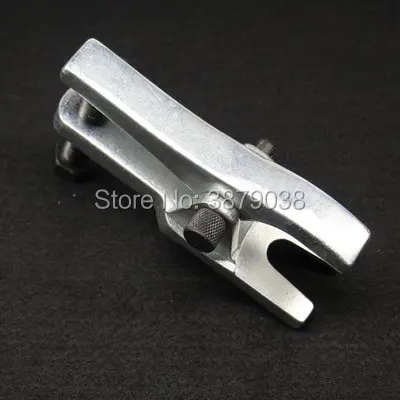 Adjustable double hole European ball head extractor car ball head pull code crossbar puller T0235
Adjustable double hole European ball head extractor car ball head pull code crossbar puller T0235