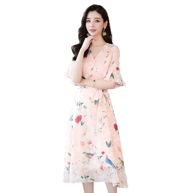 2019 Korean Vintage V-neck Dresses Summer Print Chiffon Sundress Elegant Women Short Sleeve Party Vestidos
2019 Korean Vintage V-neck Dresses Summer Print Chiffon Sundress Elegant Women Short Sleeve Party Vestidos