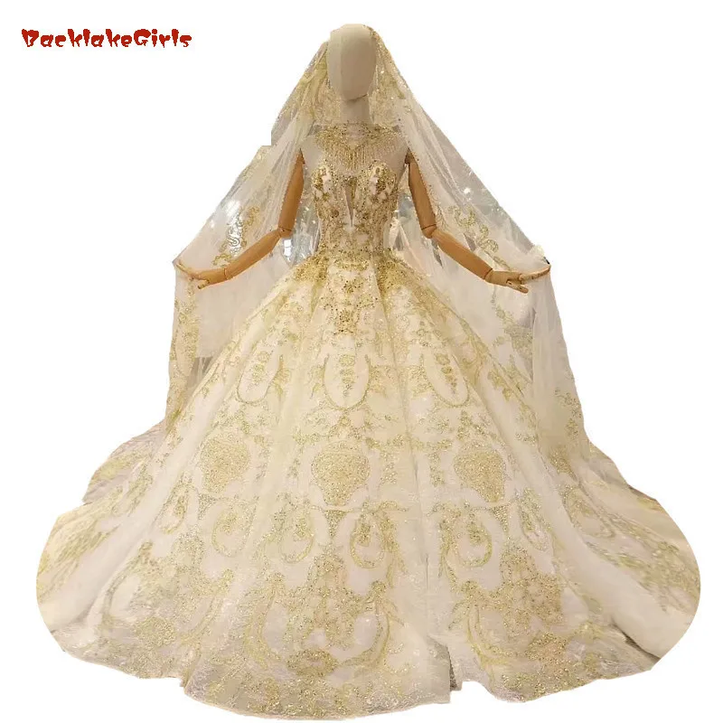 2018 Gold Lace Champagne Sleeveless O-neck Court Train Bridal Gowns Lace Up Ball Gown Vintage Wedding Dresses Vestido Casamento
2018 Gold Lace Champagne Sleeveless O-neck Court Train Bridal Gowns Lace Up Ball Gown Vintage Wedding Dresses Vestido Casamento